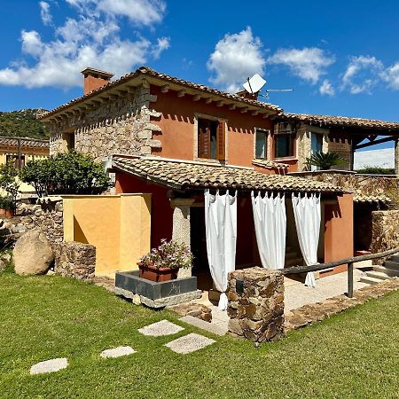 Villa Zippiri Is Molas プーラ エクステリア 写真